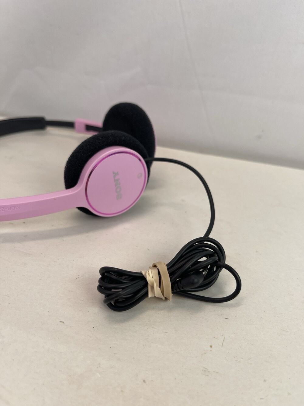 Sony MDR-222 On-Ear Stereo Headphones Pink Wired 3.5mm Aux Lightweight Tested